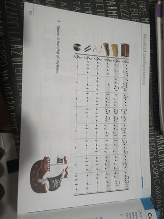 Libro y cd musica cuarto de primaria