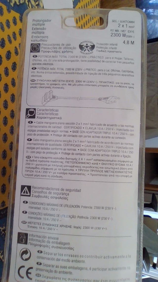 Alargador-adaptador 3 tomas para enchufe estrechos