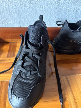 Zapatillas Jordan niño talla 38