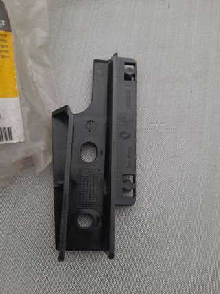 RENAULT 21 soporte del iz parachoques