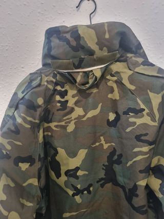 Chaquetón 3/4 de campaña mimetizado