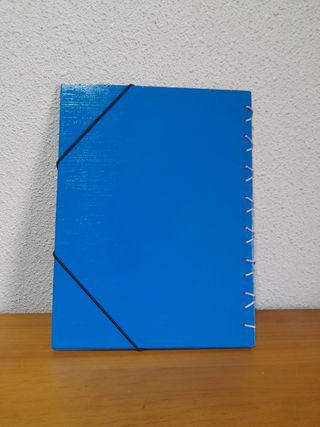 Carpeta solapa madera globos