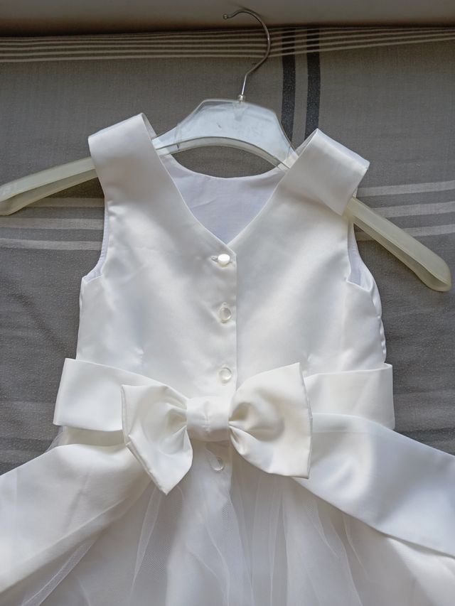 Vestido blanco niña