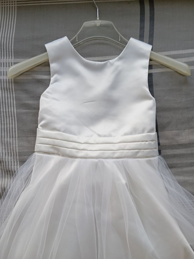 Vestido blanco niña
