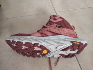 Semibota Montaña Hoka mujer