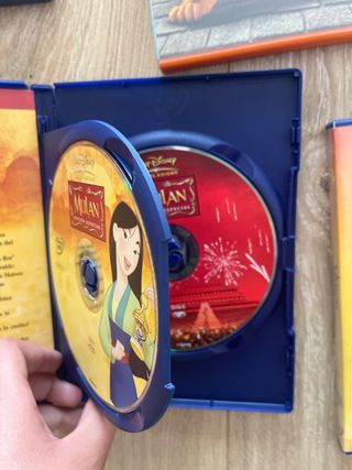 19 pelis de DVD para niños( cada DVD 3,50€)