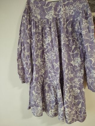 Vestido malva estampado en blanco