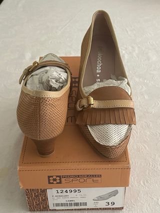 Zapatos mocasin piel color camel- oficina