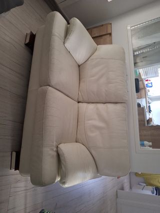 Sofa piel