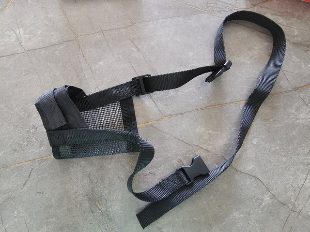 Museruola per cane regolabile in nylon