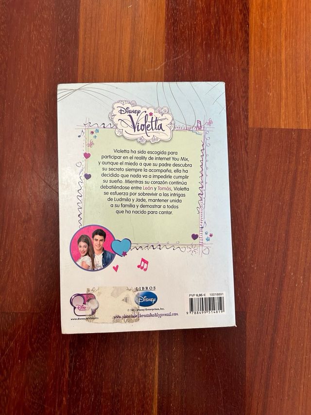 Libro “Violetta: Un sueño cumplido”