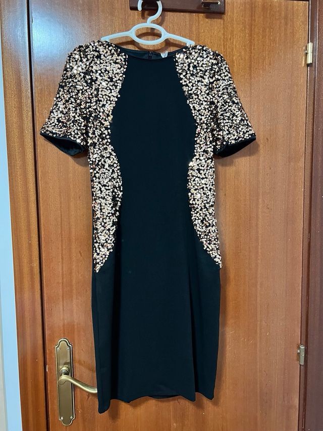 Vestido negro con lentejuelas