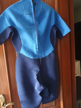 Traje corto 1,5 mm neopreno. Nuevo.