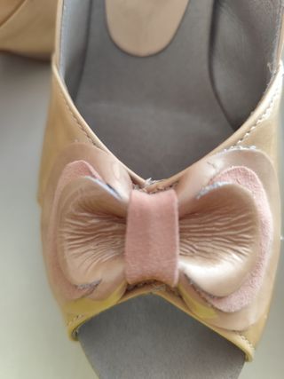 Zapatos de vestir talla 38 marca Pitillos