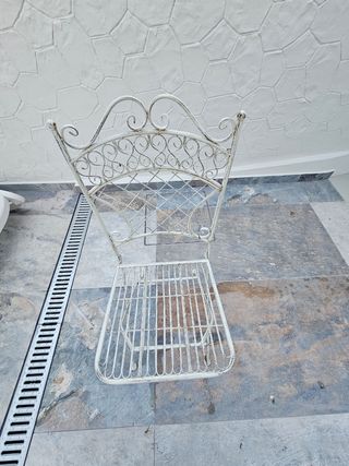 Conjunto mes sillas y sillon