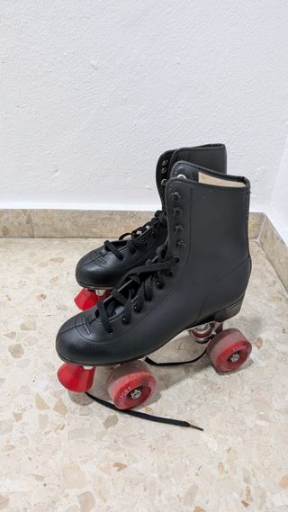 Patines 4 ruedas talla 37 color negro