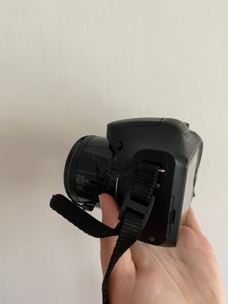 Sony Cyber-Shot DSC-H200