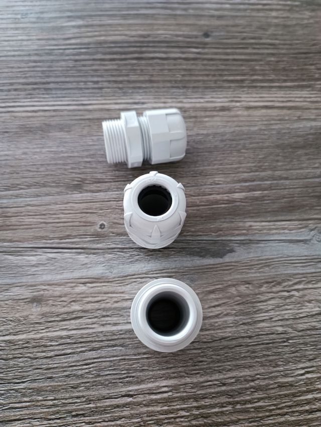 Pressacavi set da 7 pezzi