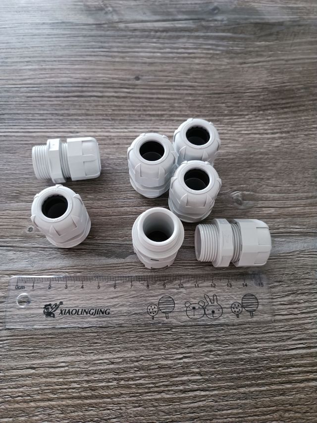 Pressacavi set da 7 pezzi