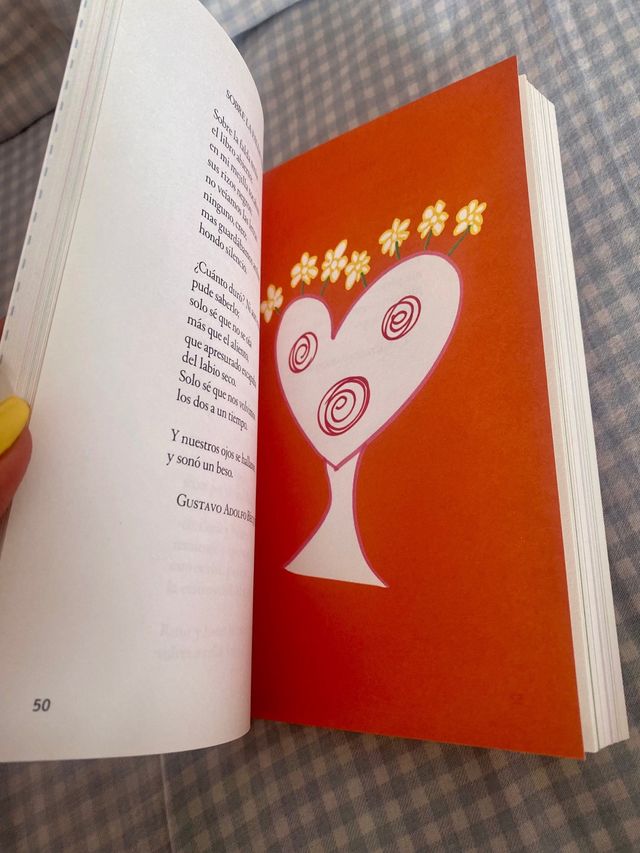 Libro 111 poemas de amor