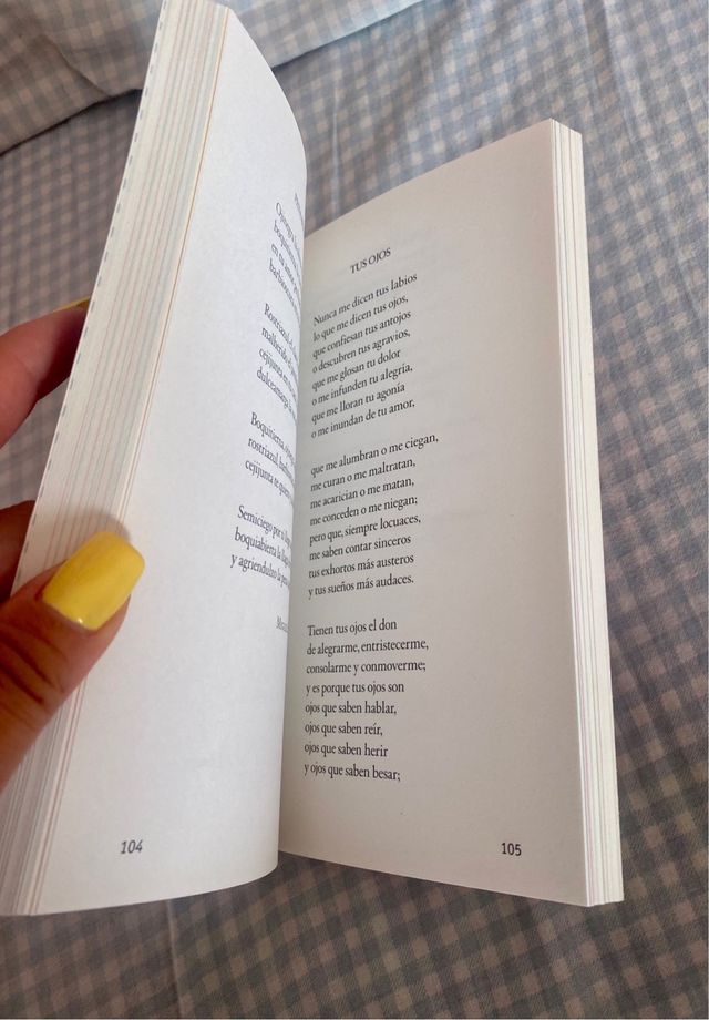 Libro 111 poemas de amor