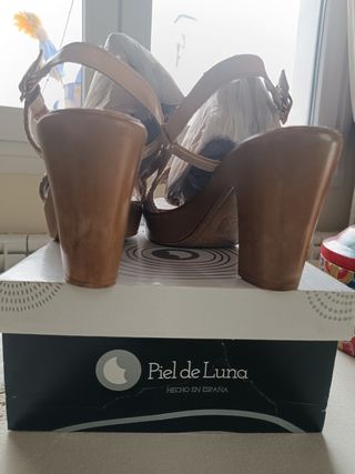 Sandalias veraniega de tacón