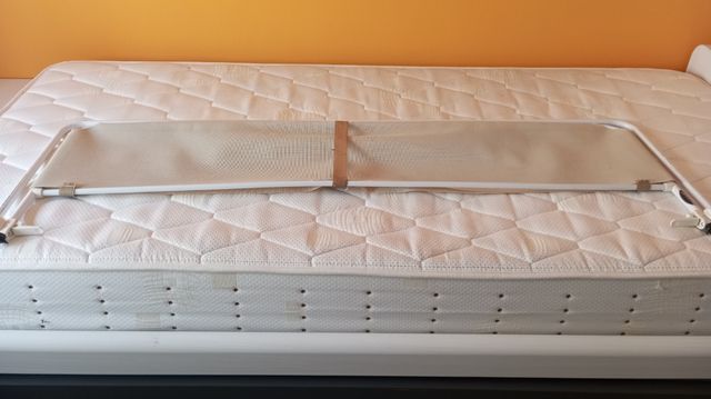 Barra protección cama