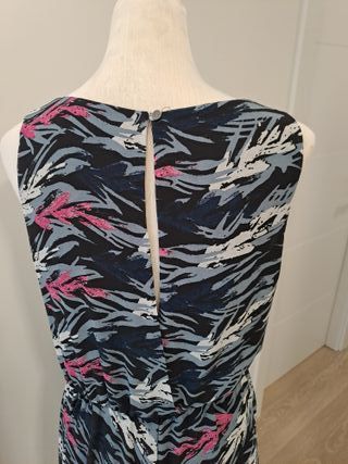 Vestido asimétrico sin estrenar talla M grande