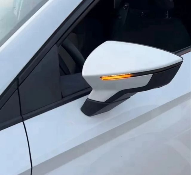 Intermitentes dinámicos Retrovisor Seat.