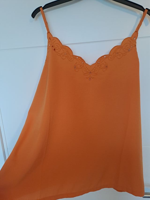 Top de tirantes color naranja Promod sin estrenar