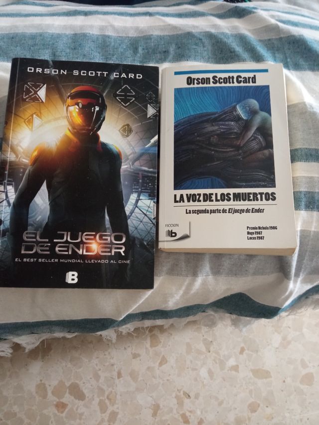 El juego de Ender.    La voz de los muerto