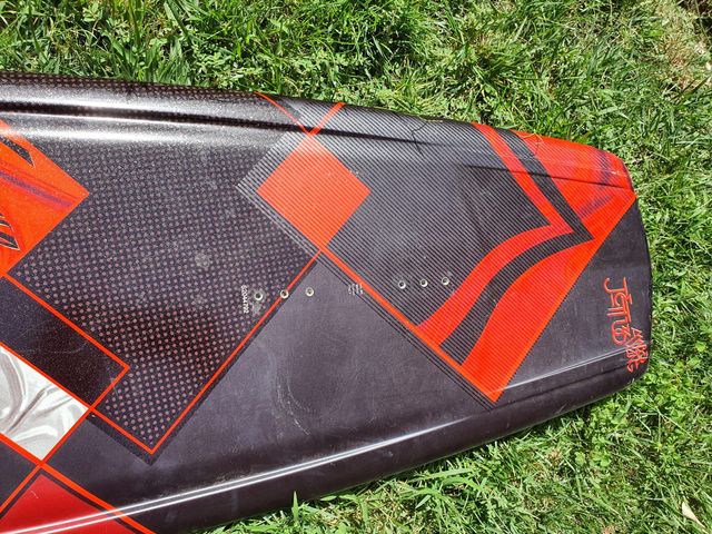 Tabla Wakeboard Liquid Force 136 (Grind Series)