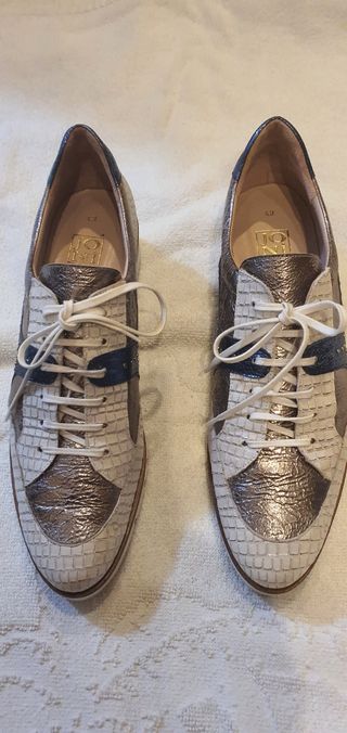 Zapato mujer todo piel, talla 42, para pie 41