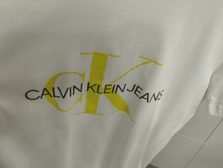 Camiseta Calvin Klein blanca