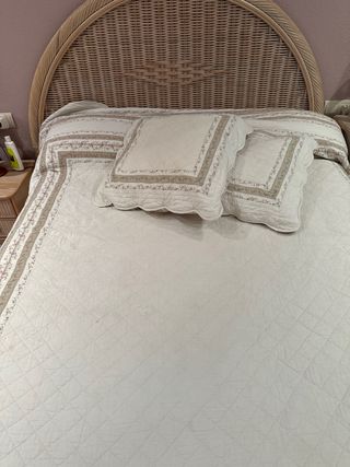 Colcha Cama grande reversibl 250x 245  2 cojines