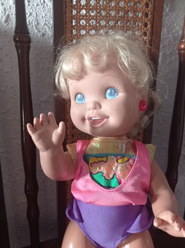 Muñeca vintage patinadora