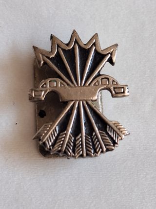 Insignia militante de Falange numerada