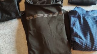 Lote de 5 camisetas tecnicas interiores en talla L