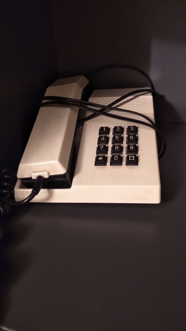 Telefono con teclas