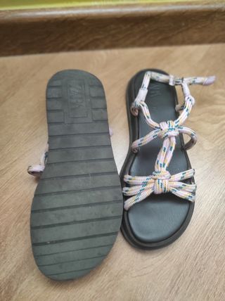Sandalias  Zara. Talla 37