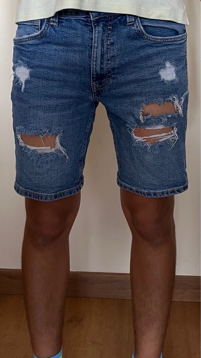 Pantalón vaquero corto Bershka talla 38 azul