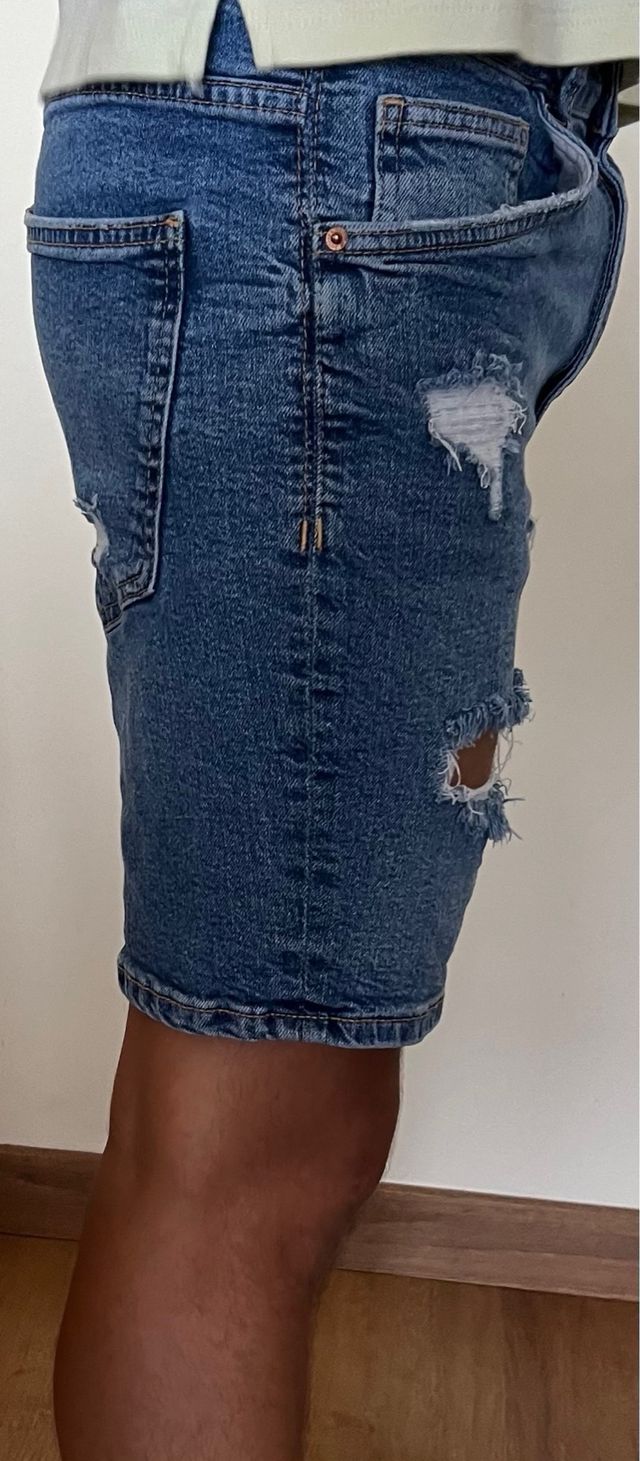 Pantalón vaquero corto Bershka talla 38 azul