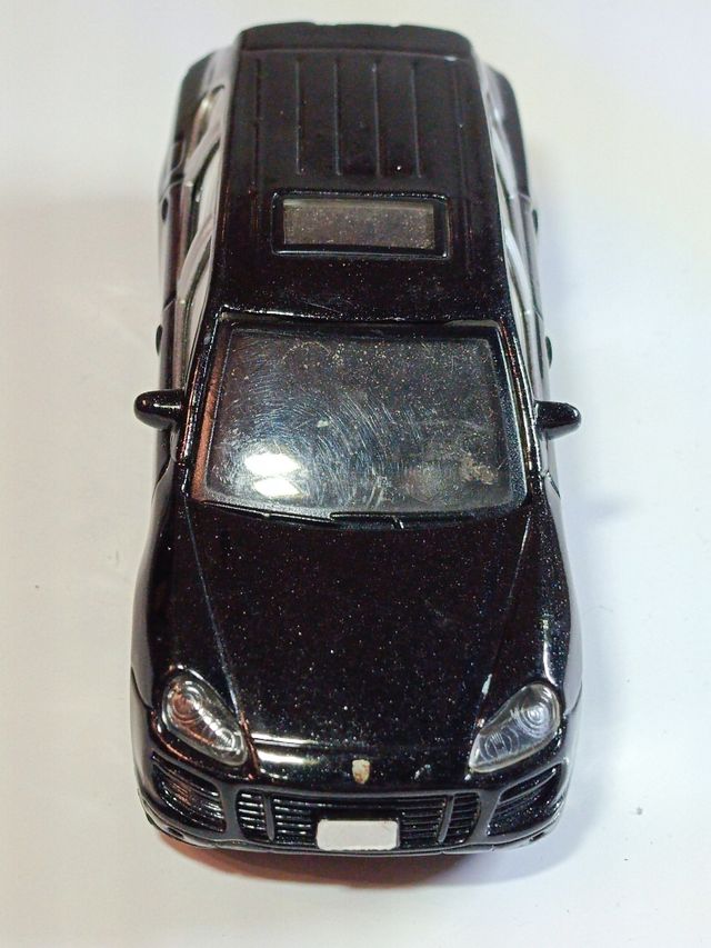 PORSCHE CAYENNE TURBO 1/43 BURAGO