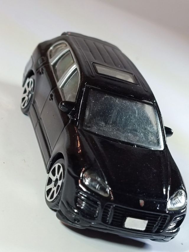 PORSCHE CAYENNE TURBO 1/43 BURAGO