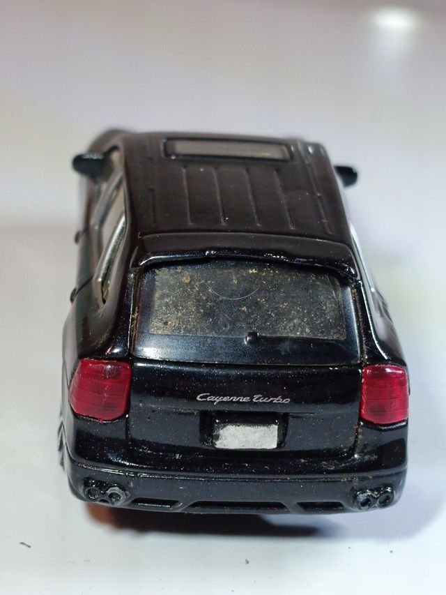 PORSCHE CAYENNE TURBO 1/43 BURAGO