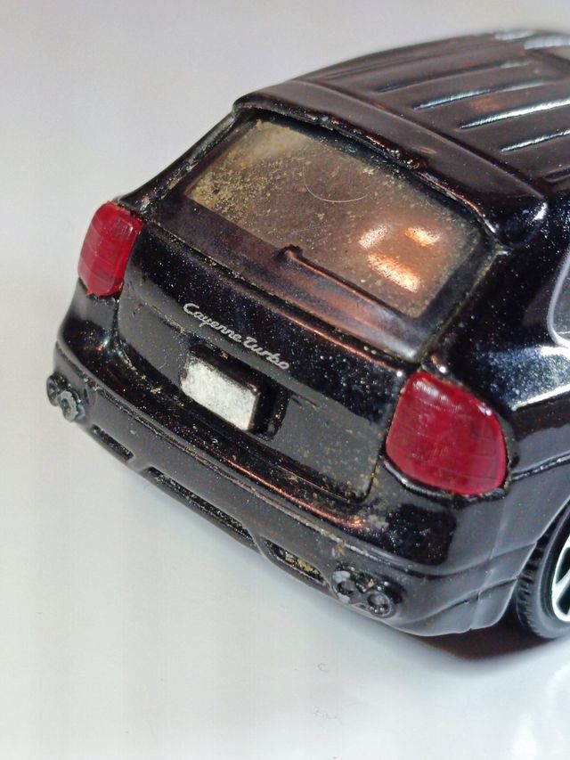 PORSCHE CAYENNE TURBO 1/43 BURAGO