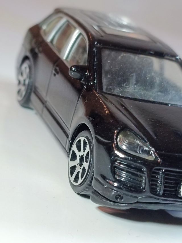 PORSCHE CAYENNE TURBO 1/43 BURAGO