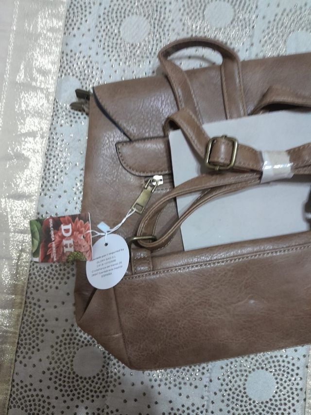 BOLSO NUEVO CON ETIQUETA