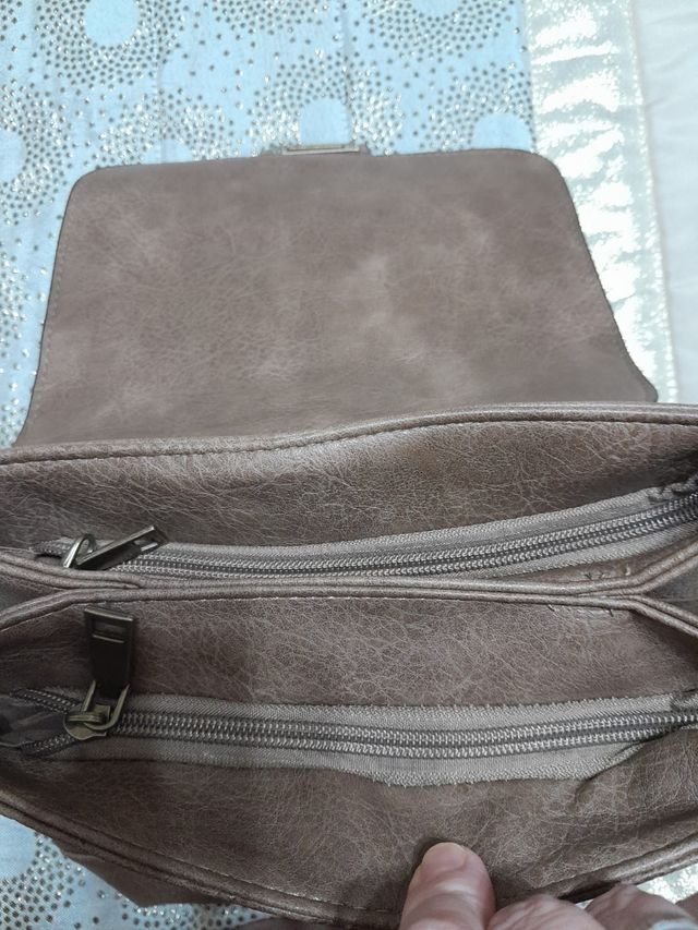 BOLSO NUEVO CON ETIQUETA