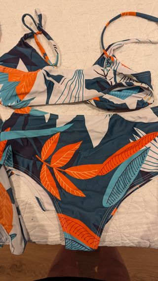 Conjunto bikini braga alta y vestido floral
